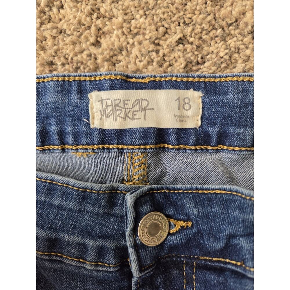 Thread Market Flower Applique Flare Jeans Women’s Size 18 Blue Stretch Denim - Picture 6 of 8